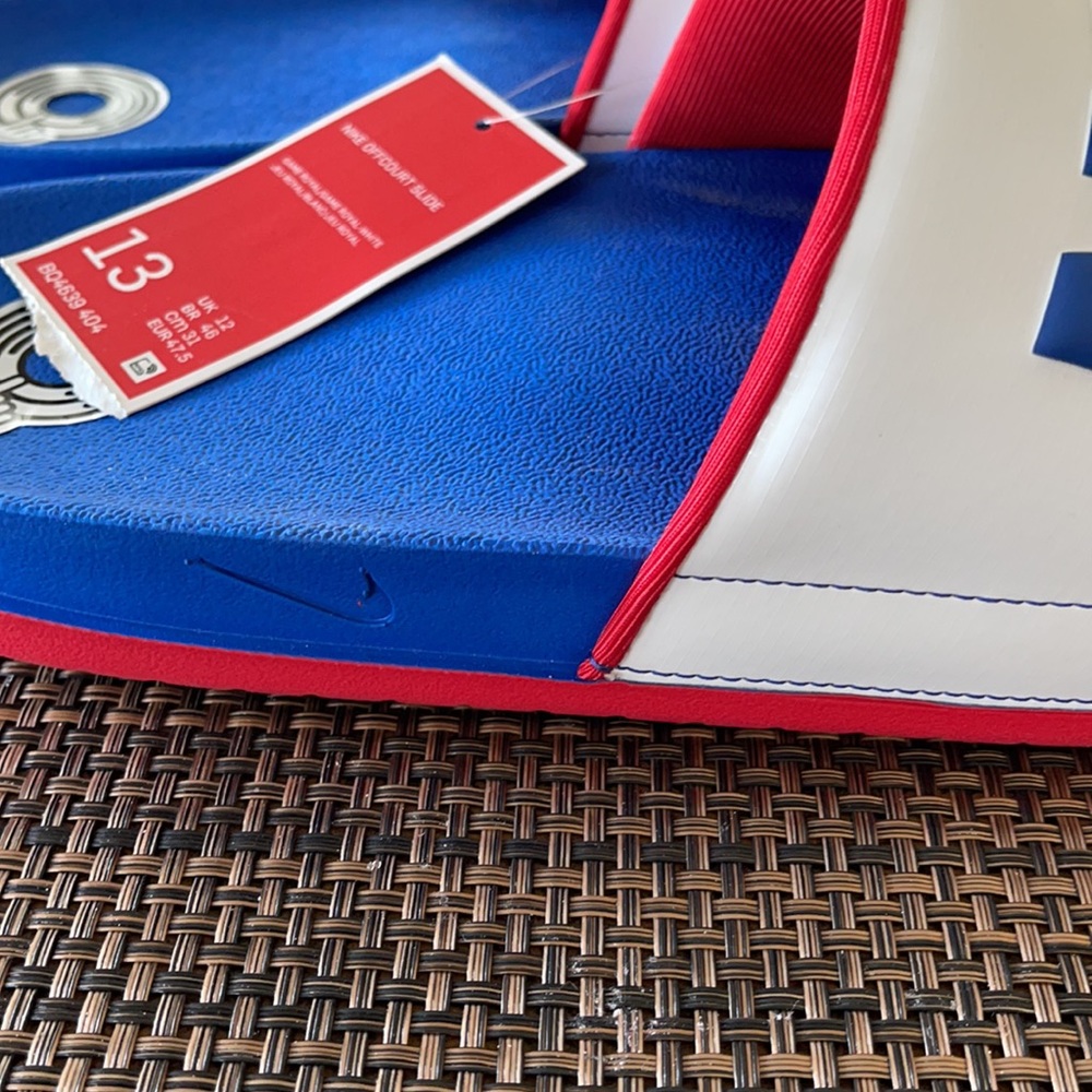 Nike slides 🔥🔥 - Picture 4 of 7